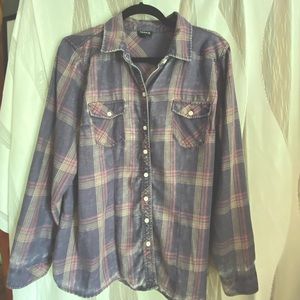 Torrid Light Weight Loose Fitting Faded Flannel